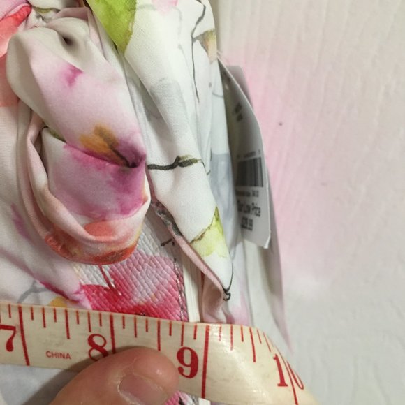 Betsey Johnson Floral Crossbody Purse NEW  PRICE IS FIRM - Picture 4 of 10